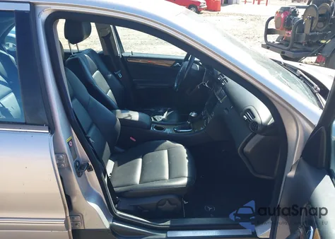 2007 Mercedes-Benz C 230 Sport из США, поврежденный, VIN WDBRF52H57E027499